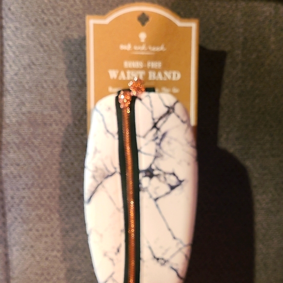 Oak and Reed Marble Print Waist Band with Gold Zipper (103) - Picture 1 of 4